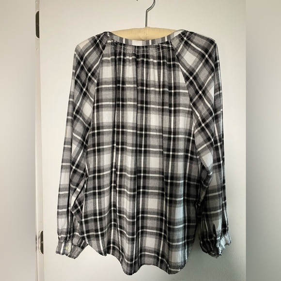 LOFT Linen blend Lightweight Peasant Style Plaid Blouse M - Picture 3 of 6